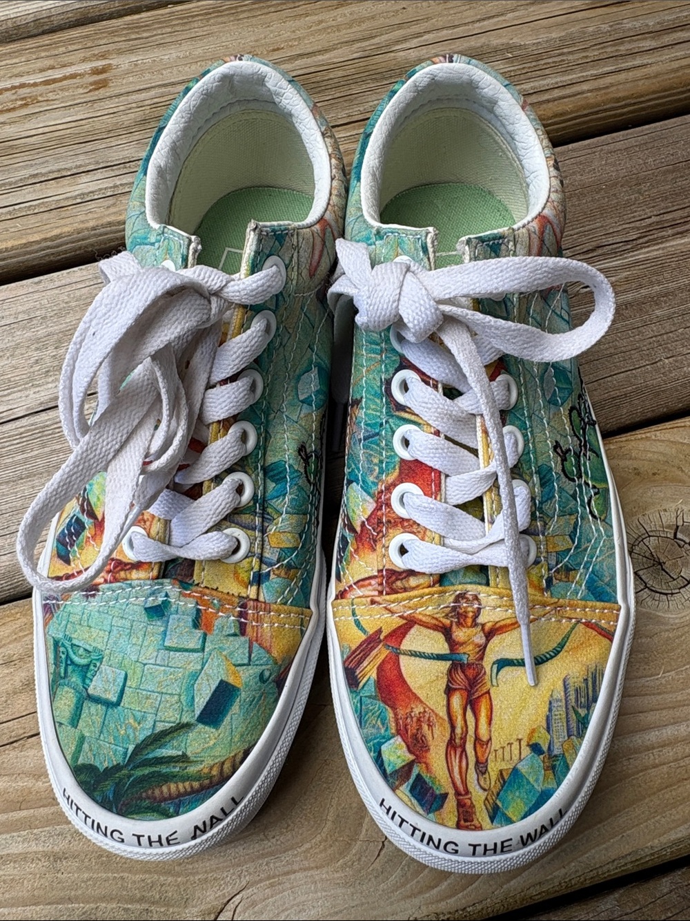 Vans x MOCA Old Skool Judy Baca "Hitting the Wall" Size Women’s 6 Men’s 4.5